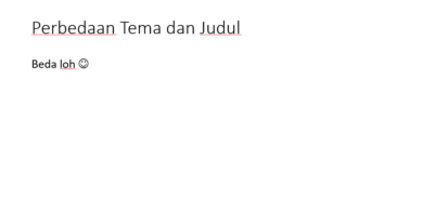 perbedaan tema dan judul